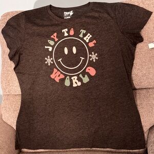 JOY TO THE WORLD * Christmas TEE * Short Sleeves for Warm Weather * Smiley Face